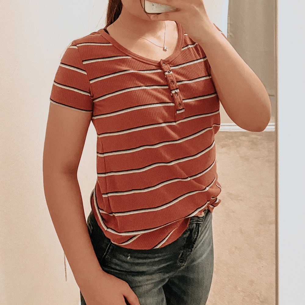 AE Ribbed Crew Neck T-Shirt